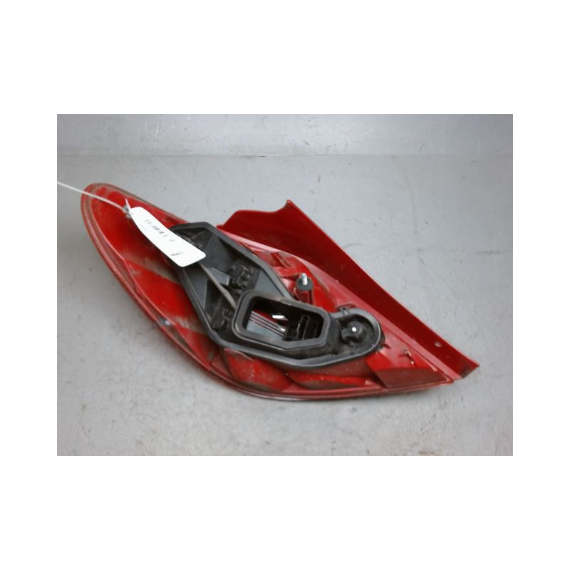 FEU ARRIERE DROIT PEUGEOT 207 ESSENCE