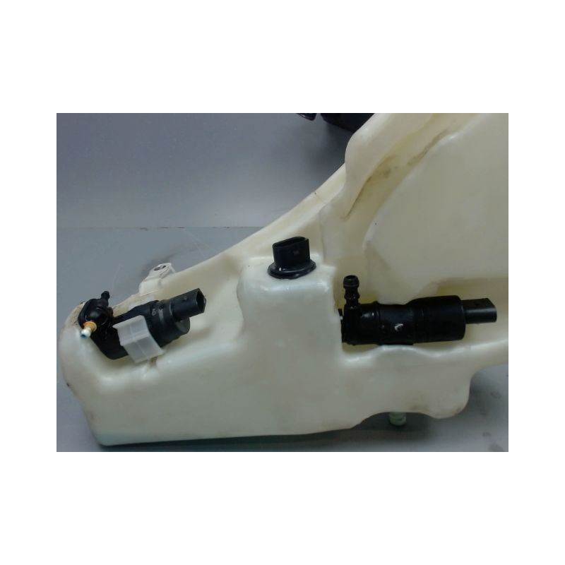 RESERVOIR LAVE-GLACE AVANT AUDI A4