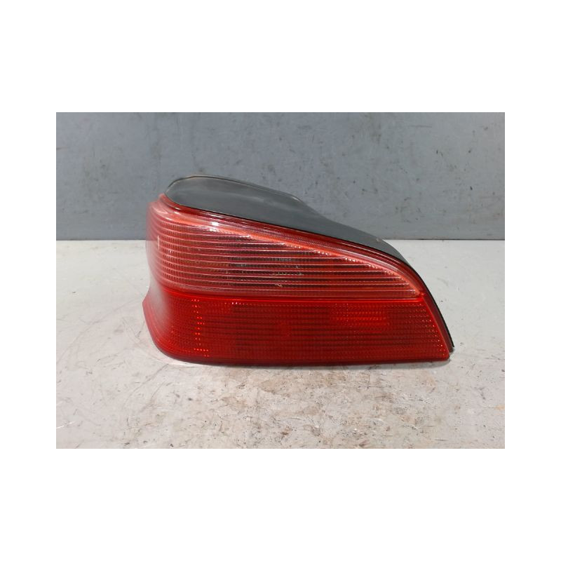 FEU ARRIERE GAUCHE  PEUGEOT 106 96-2003