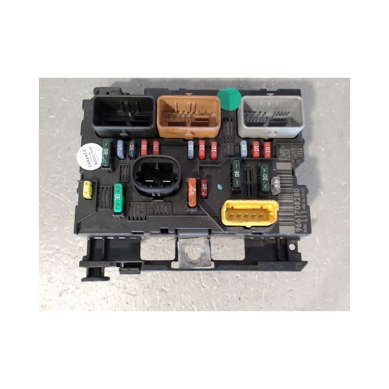 BOITE A FUSIBLES PEUGEOT 207 2007-