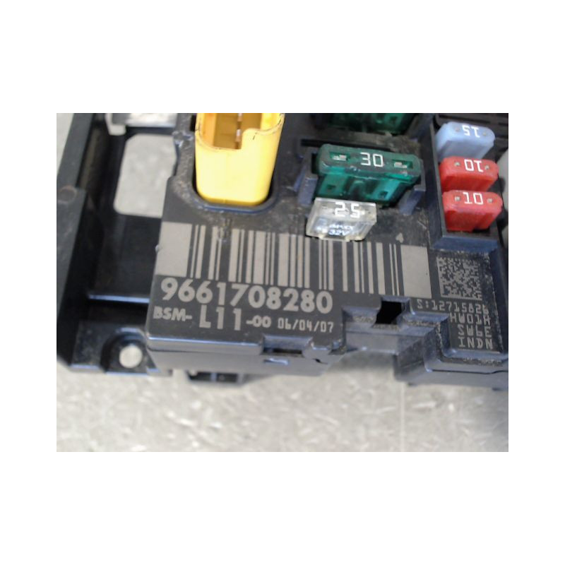 BOITE A FUSIBLES PEUGEOT 207 2007-