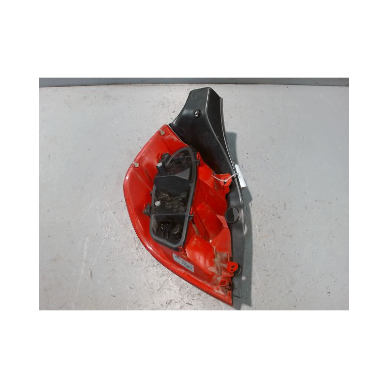 FEU ARRIERE GAUCHE  RENAULT CLIO III 2005-