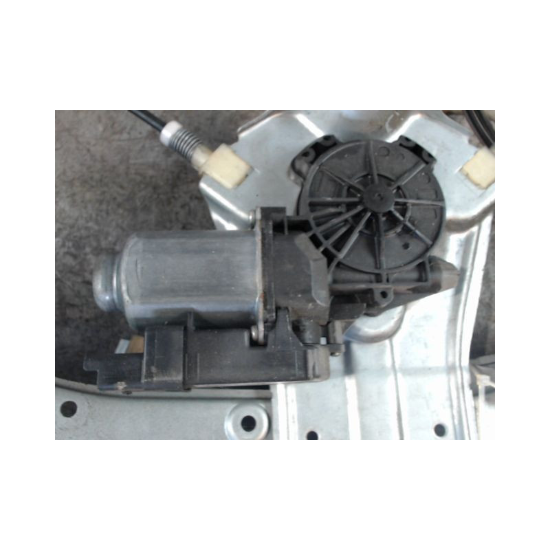 MECANISME+MOTEUR LEVE-GLACE AVANT GAUCHE RENAULT CLIO III 2009-