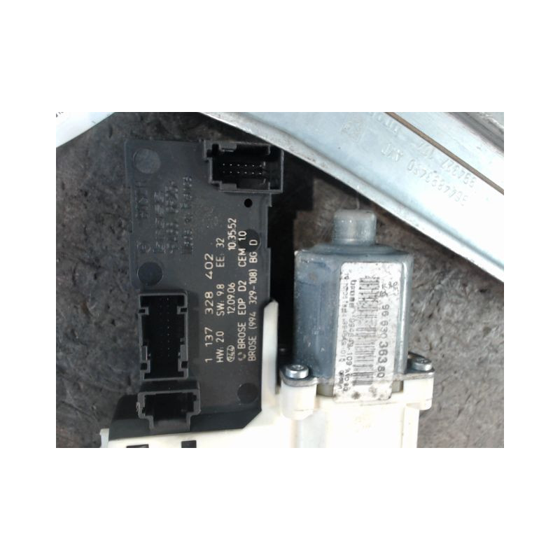 MECANISME+MOTEUR LEVE-GLACE AVANT DROIT PEUGEOT 407