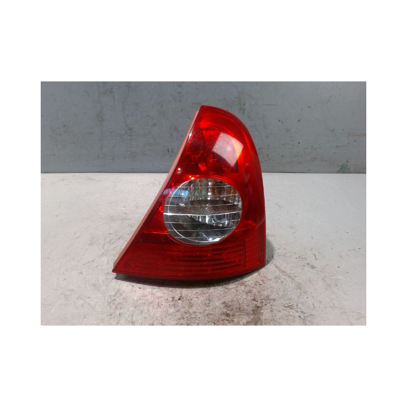 FEU ARRIERE DROIT RENAULT CLIO II PH.2 01-06