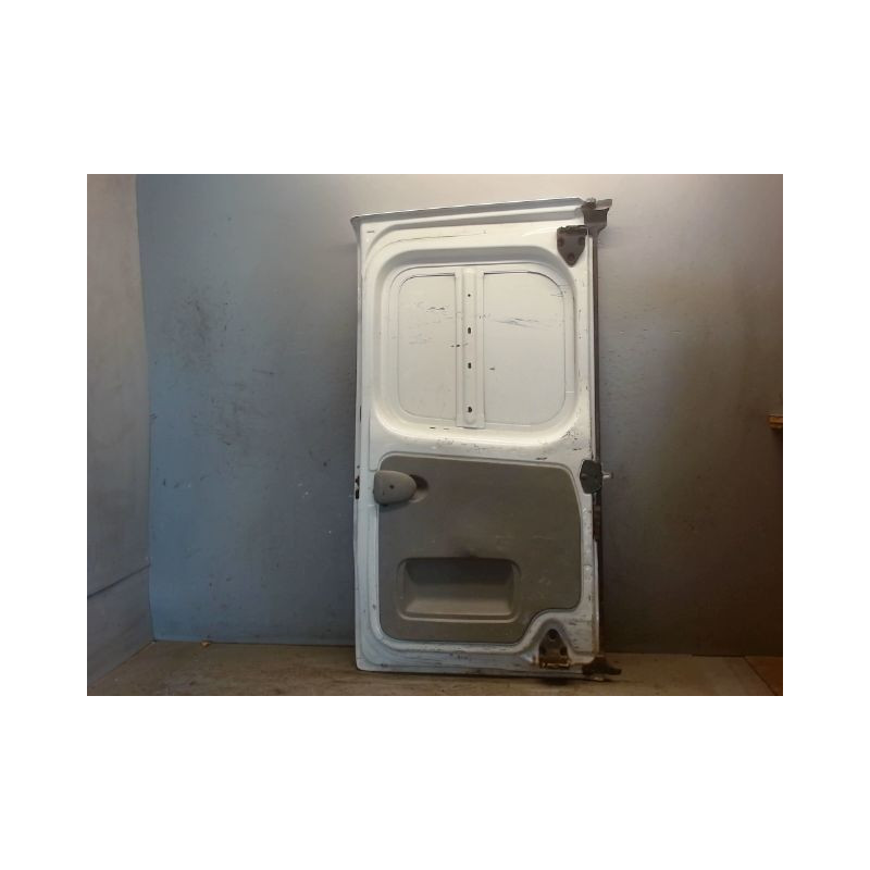 PORTE BATTANTE ARRIERE DROIT RENAULT TRAFIC