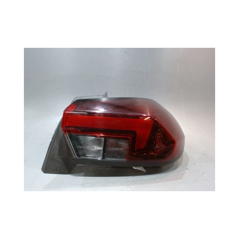 FEU ARRIERE DROIT OPEL CORSA
