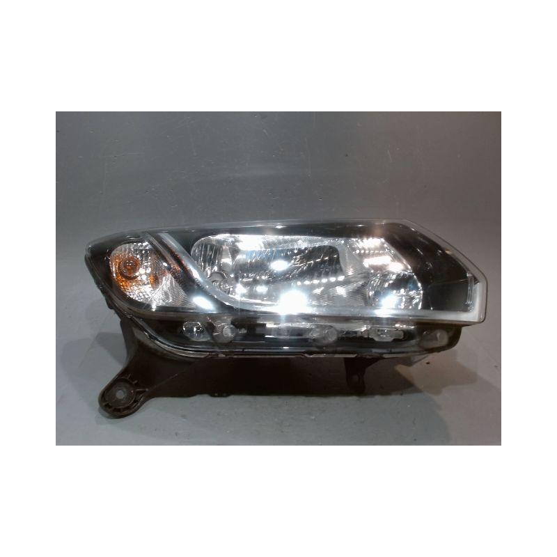 PHARE DROIT DACIA LOGAN
