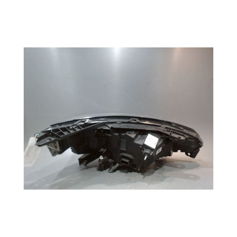 PHARE GAUCHE RENAULT CLIO