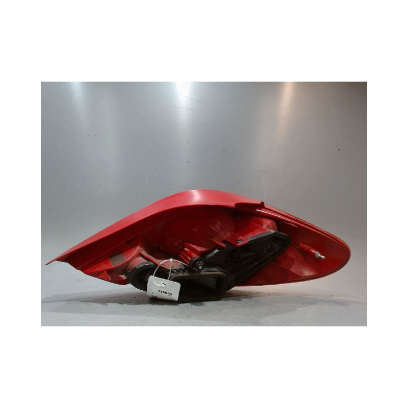 FEU ARRIERE GAUCHE  PEUGEOT 207