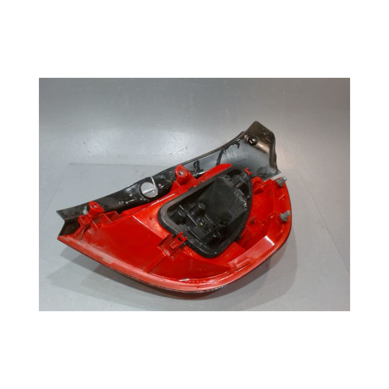 FEU ARRIERE GAUCHE  RENAULT CLIO III