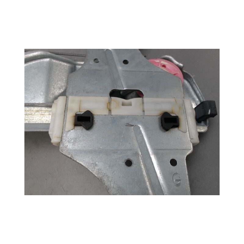MECANISME LEVE-GLACE AVANT GAUCHE PEUGEOT 208
