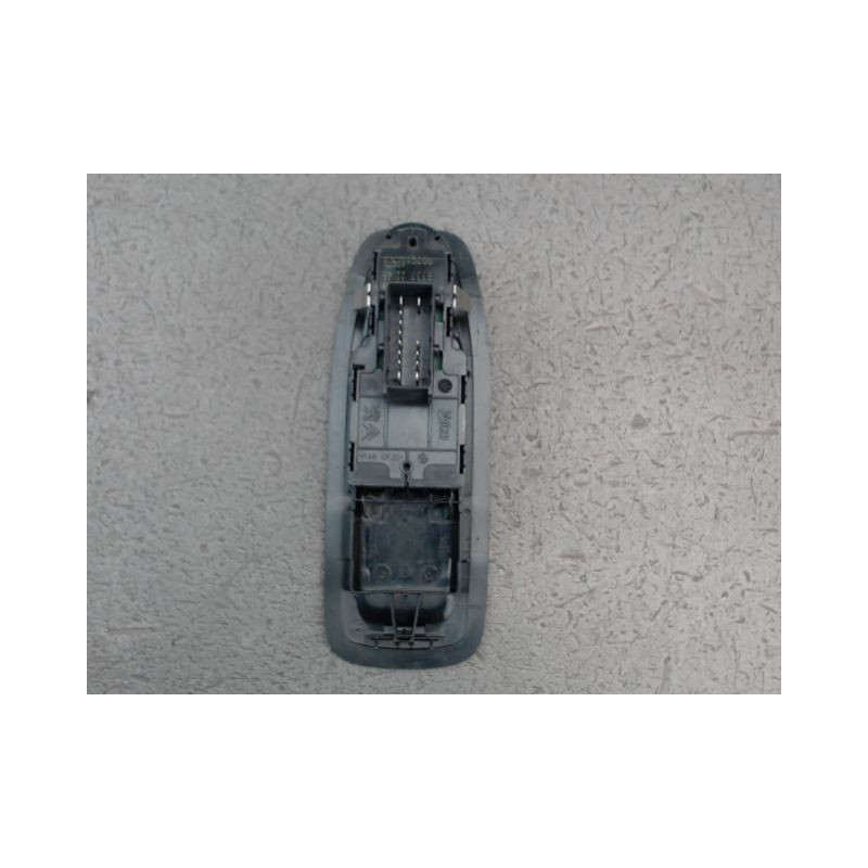 COMMANDE LEVE-GLACE PORTE AVG PEUGEOT 208