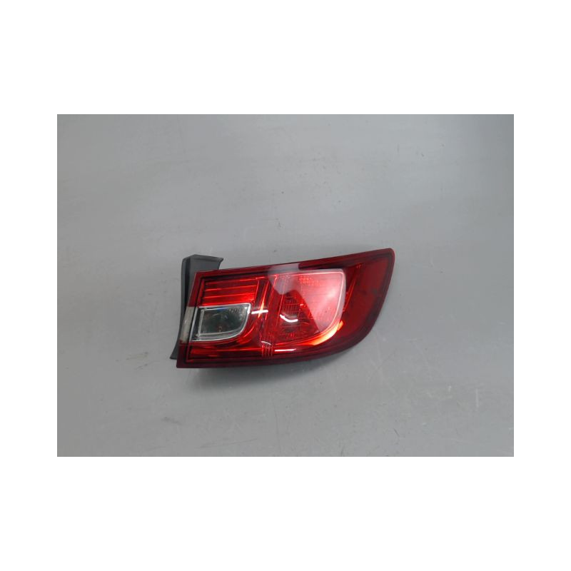 FEU ARRIERE DROIT RENAULT CLIO