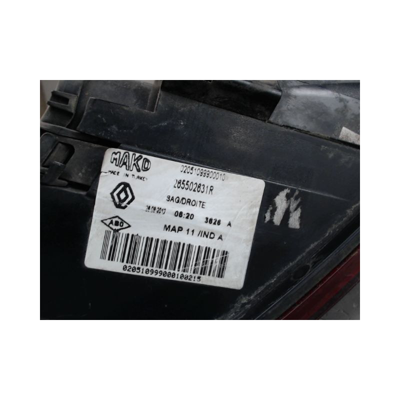 FEU ARRIERE DROIT RENAULT CLIO