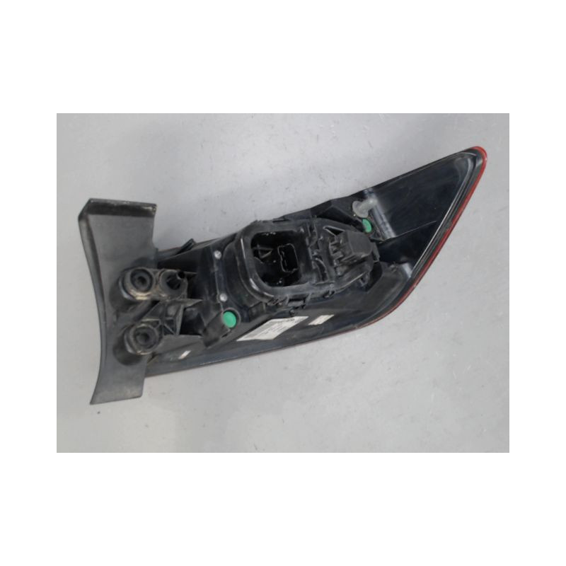 FEU ARRIERE GAUCHE  RENAULT CLIO