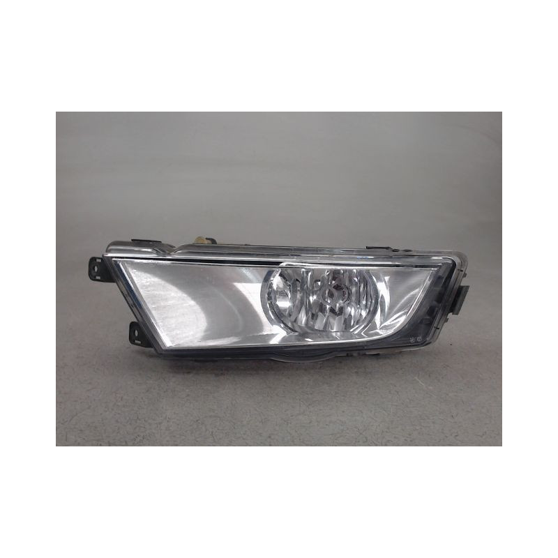 PHARE ANTIBROUILLARD AVANT GAUCHE SKODA OCTAVIA
