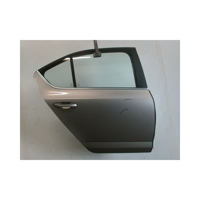 PORTE ARRIERE DROIT SKODA OCTAVIA