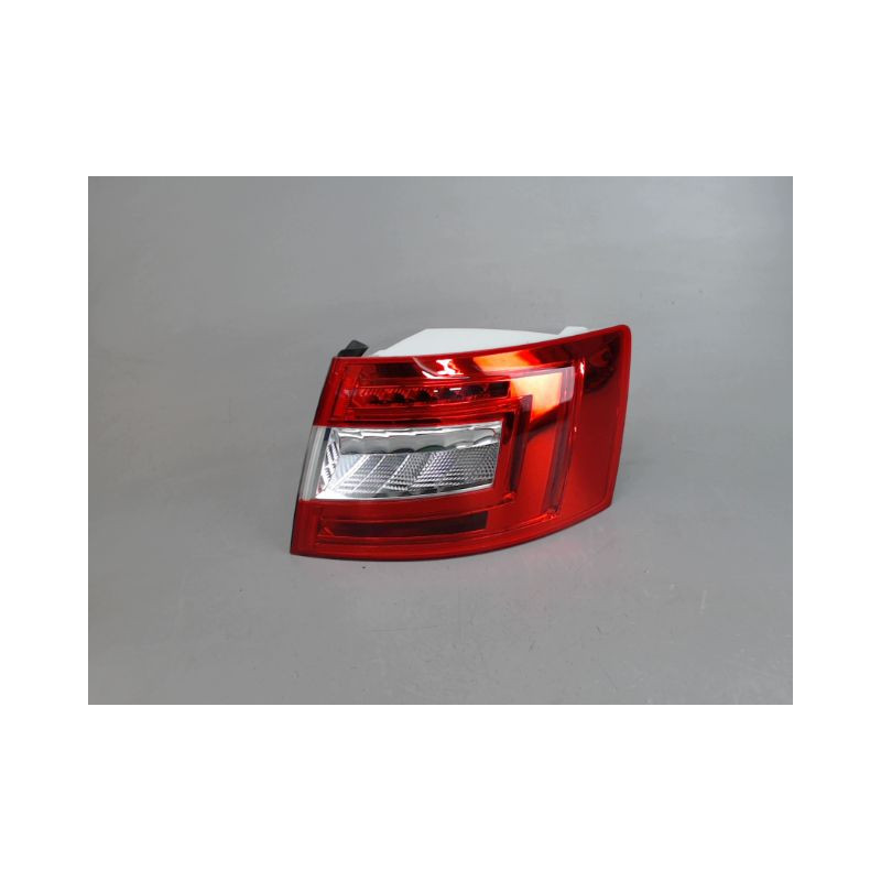 FEU ARRIERE DROIT SKODA OCTAVIA