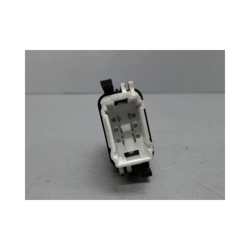 COMMANDE LEVE-GLACE PORTE AVD RENAULT CLIO