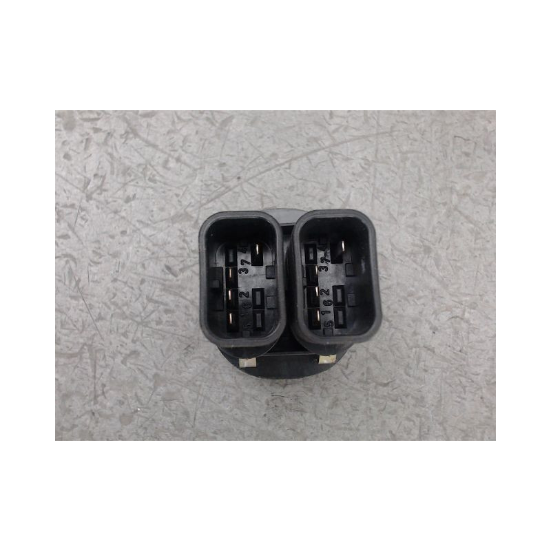 COMMANDE LEVE-GLACE PORTE AVG FORD FUSION
