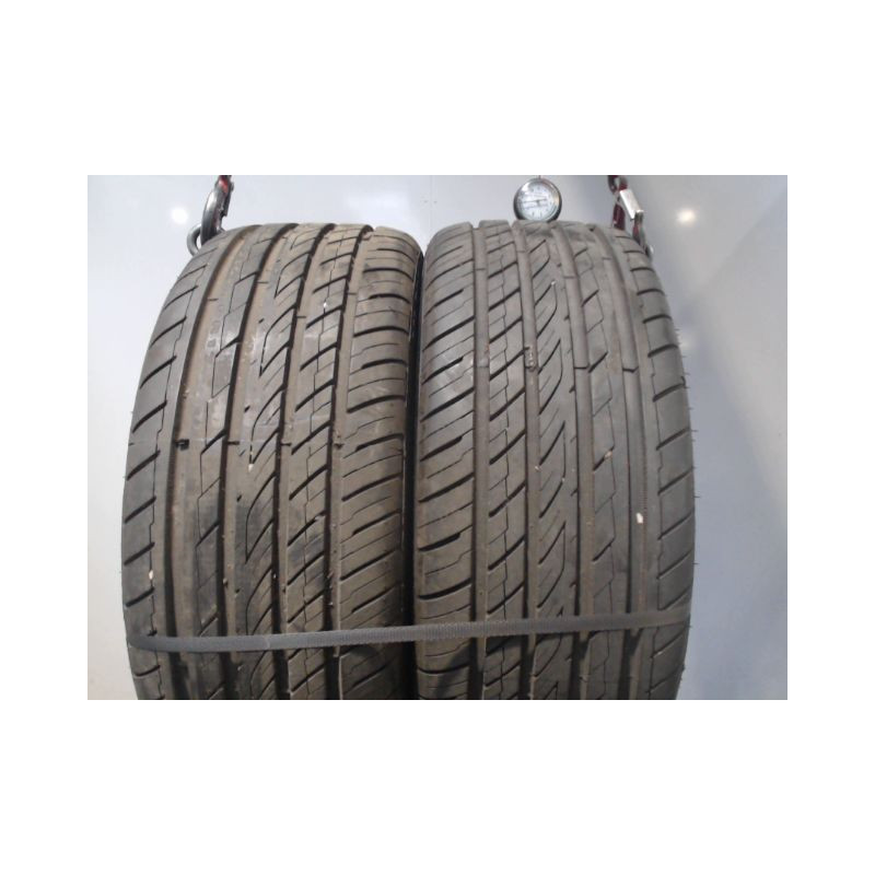 Paire de pneus OVATION VI-388 PERFORMANCE DSRT 215 40 17 87 W