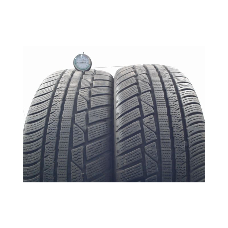 Paire de pneus LEAO WINTER DEFENDER UHP 195 50 15 82 H