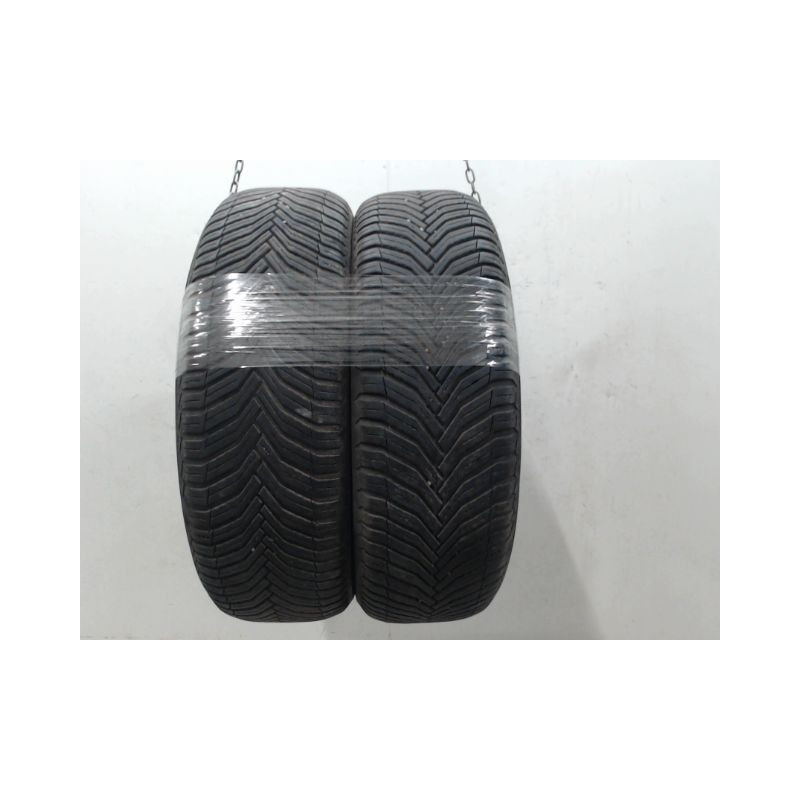 Paire de pneus MICHELIN CROSSCLIMATE 2 SUV 245 65 17 111 H