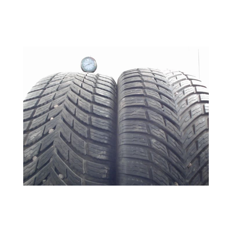 Paire de pneus NOKIAN SEASONPROOF 1 235 60 17 102 V