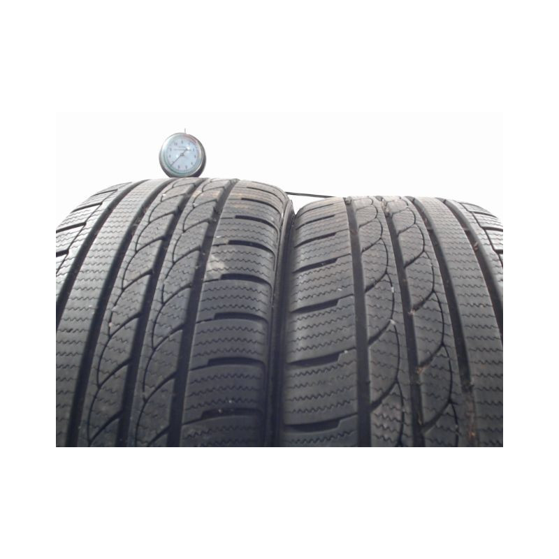 Paire de pneus TRACMAX ICE-PLUS S210 205 45 16 87 H