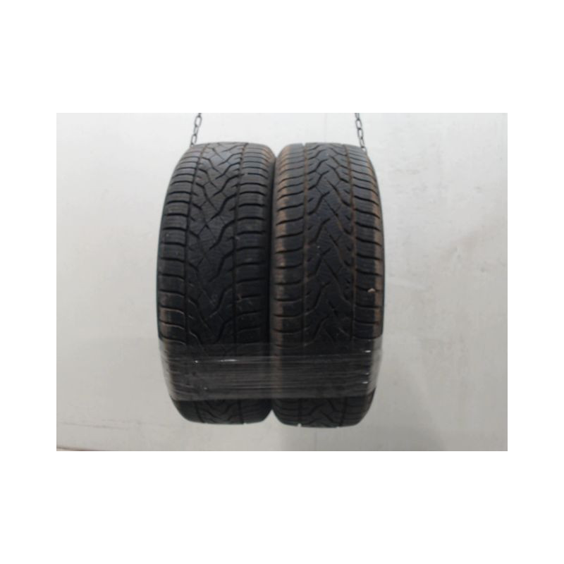 Paire de pneus BARUM QUARTARIS 5 195 55 16 87 H
