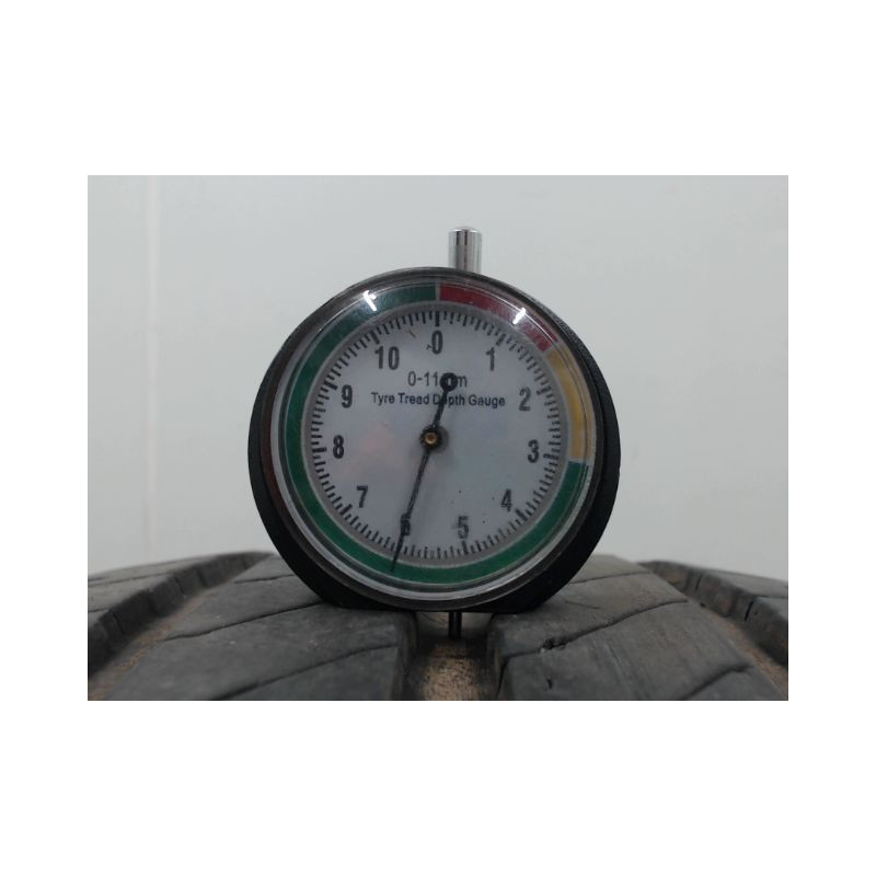 Pneu MICHELIN AGILIS 3 215 65 16 106 T