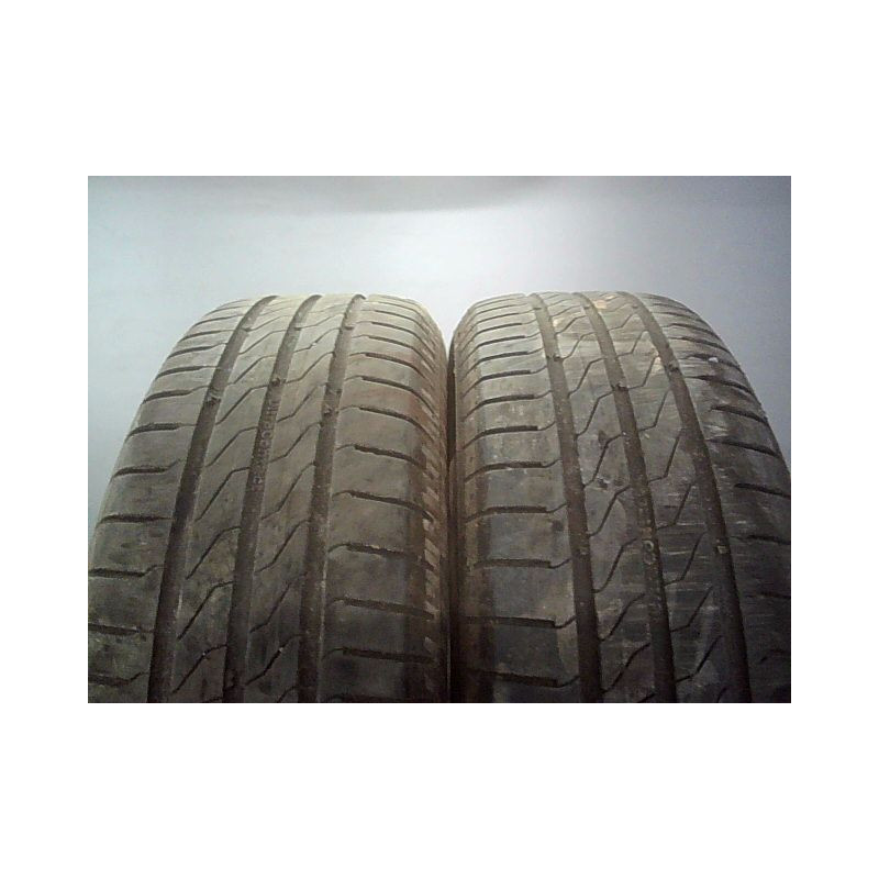 Paire de pneus CONTINENTAL ULTRA CONTACT 185 65 15 88 T