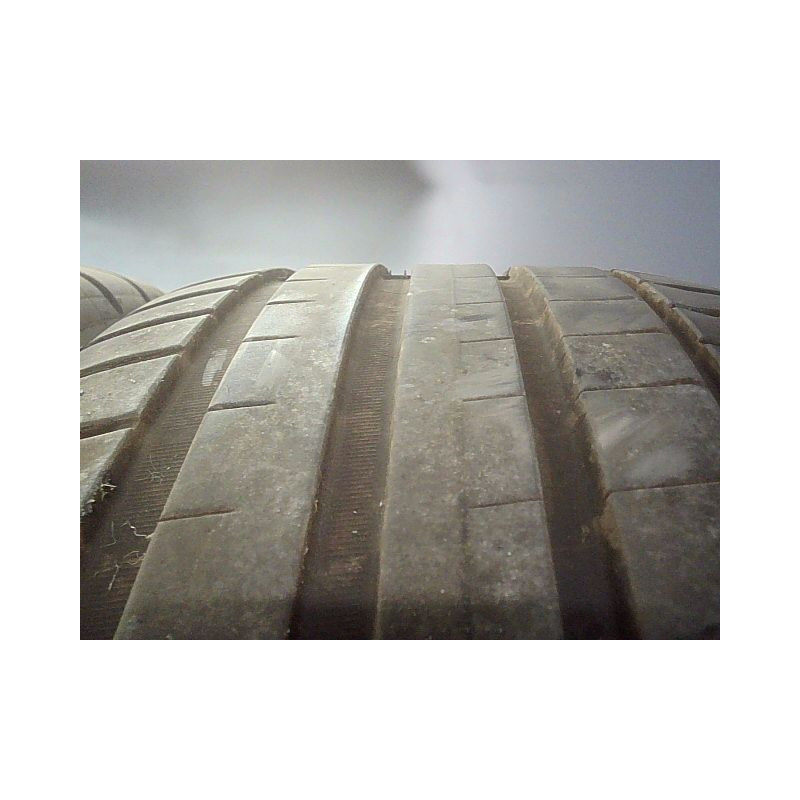Paire de pneus MICHELIN PILOT SPORT 5 245 40 19 98 Y