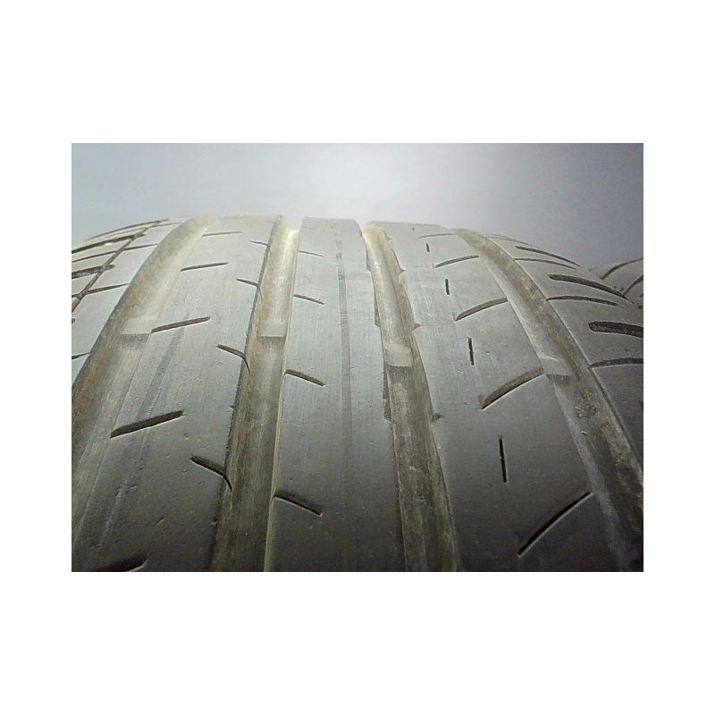 Paire de pneus YOKOHAMA BLUEARTH GT AE51 225 55 16 99 W
