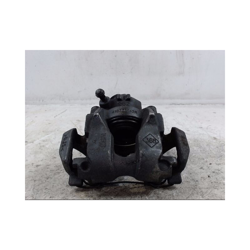 ETRIER DE FREIN AVANT DROIT RENAULT CLIO IV