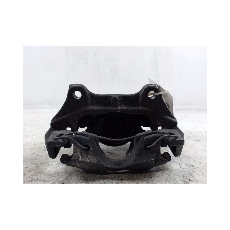 ETRIER DE FREIN AVANT DROIT RENAULT CLIO IV