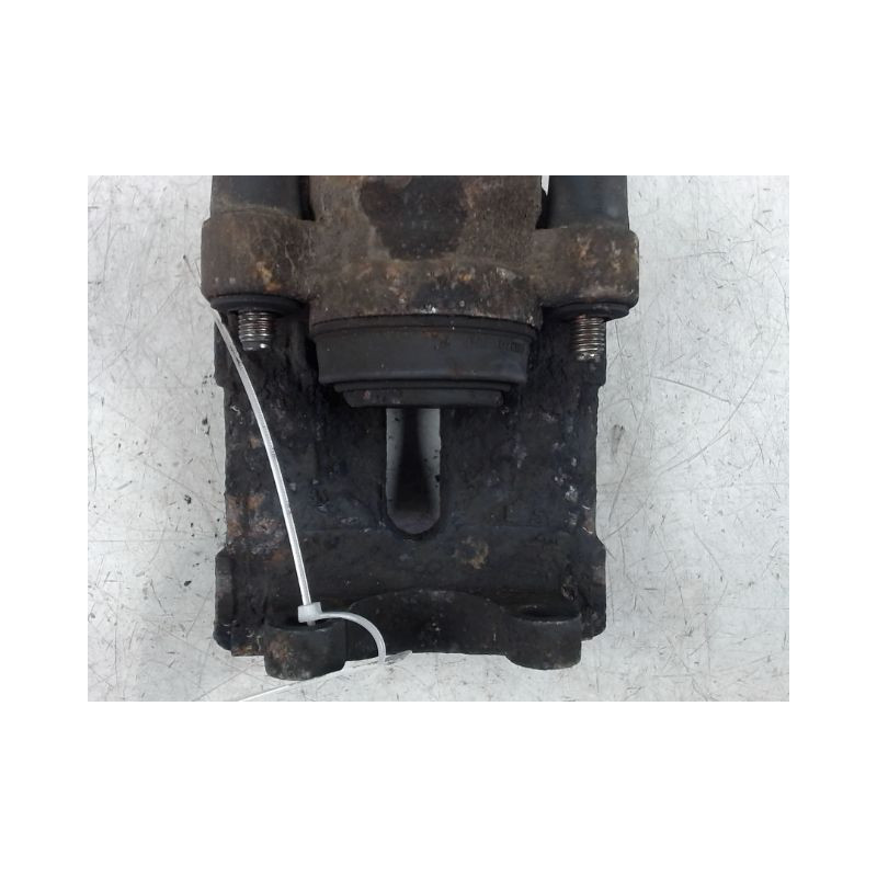 ETRIER DE FREIN ARRIERE GAUCHE B.M.W. SERIE 1