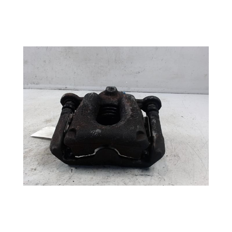 ETRIER DE FREIN AVANT DROIT B.M.W. SERIE 1