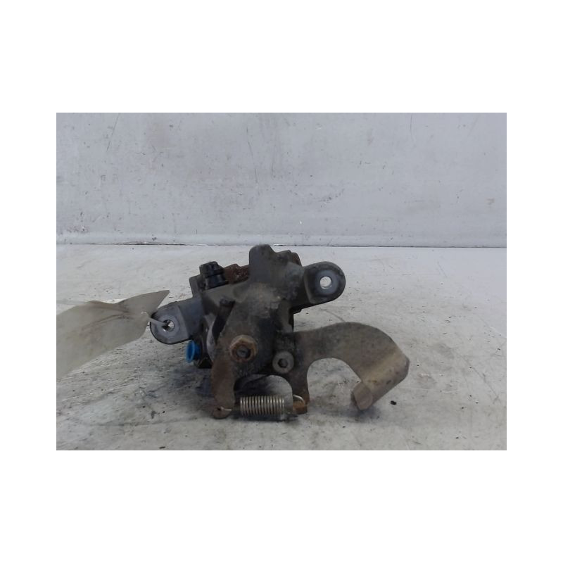 ETRIER DE FREIN ARRIERE DROIT TOYOTA AURIS 2010-