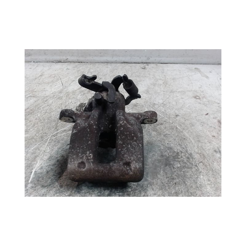 ETRIER DE FREIN ARRIERE GAUCHE TOYOTA AURIS 2010-
