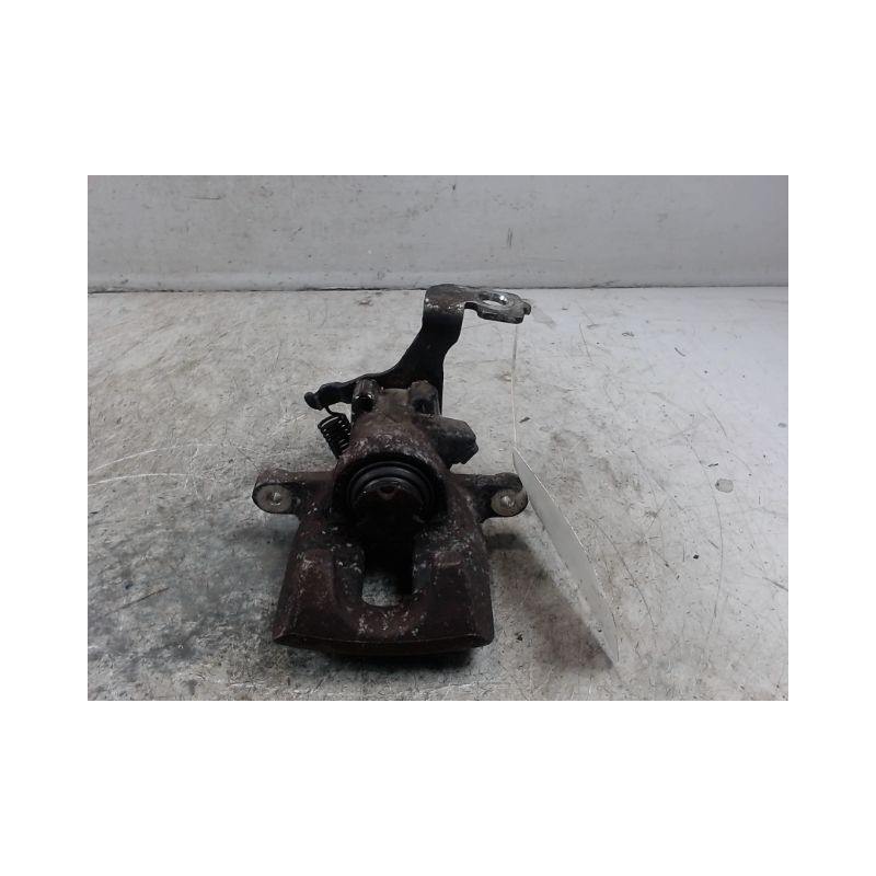 ETRIER DE FREIN ARRIERE GAUCHE TOYOTA AURIS 2010-