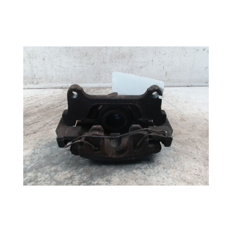 ETRIER DE FREIN AVANT DROIT VOLKSWAGEN PASSAT 2010-