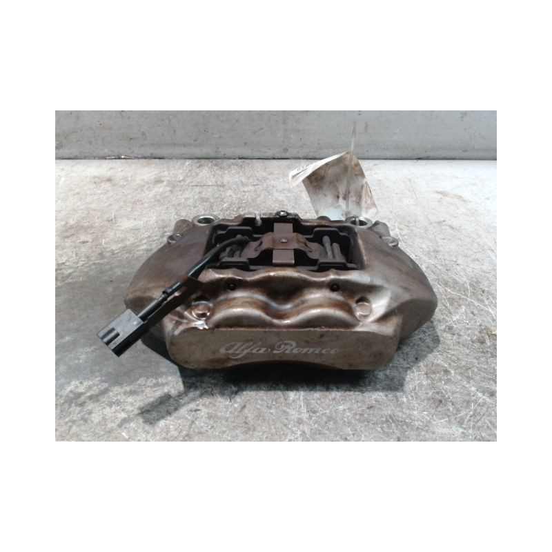 ETRIER DE FREIN AVANT GAUCHE ALFA ROMEO 159
