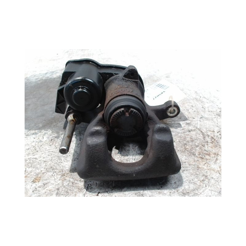 ETRIER DE FREIN ARRIERE DROIT NISSAN QHASQAI 2007-