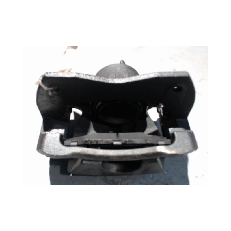 ETRIER DE FREIN AVANT GAUCHE TOYOTA AURIS 2010-