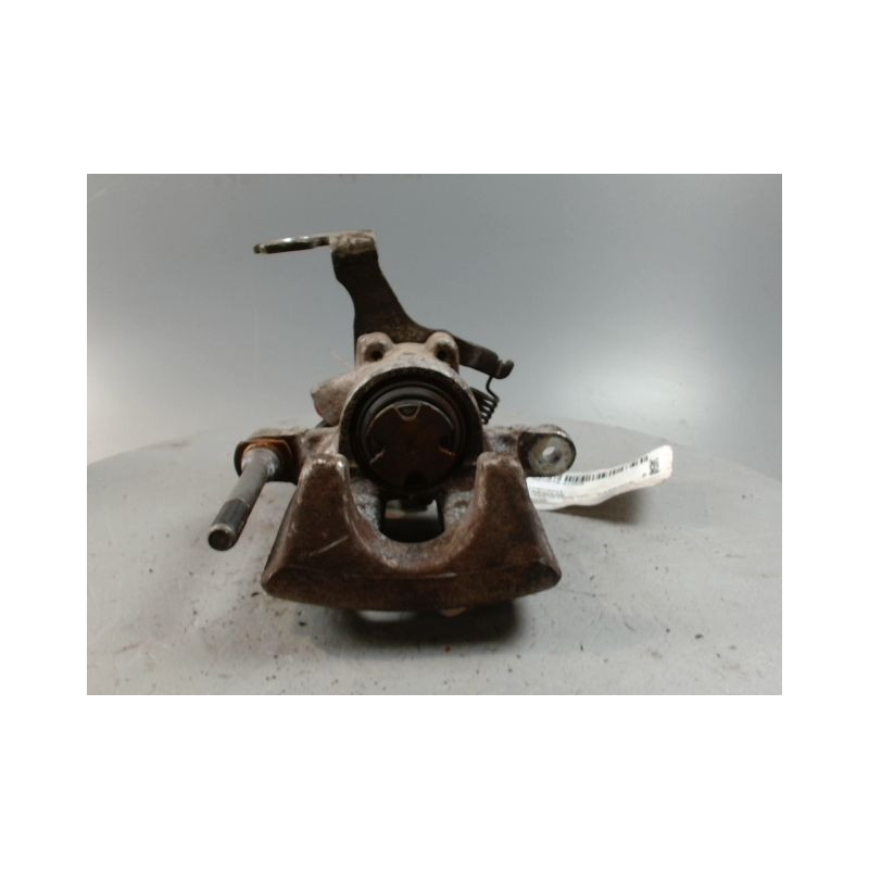 ETRIER DE FREIN ARRIERE DROIT TOYOTA AURIS 2010-