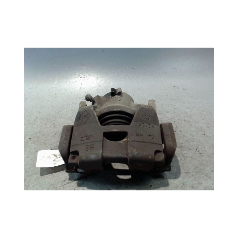 ETRIER DE FREIN AVANT DROIT RENAULT SCENIC III 2009-