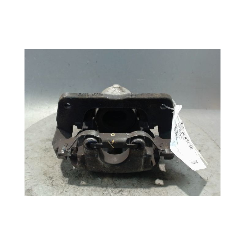 ETRIER DE FREIN AVANT GAUCHE PEUGEOT 3008 2009-