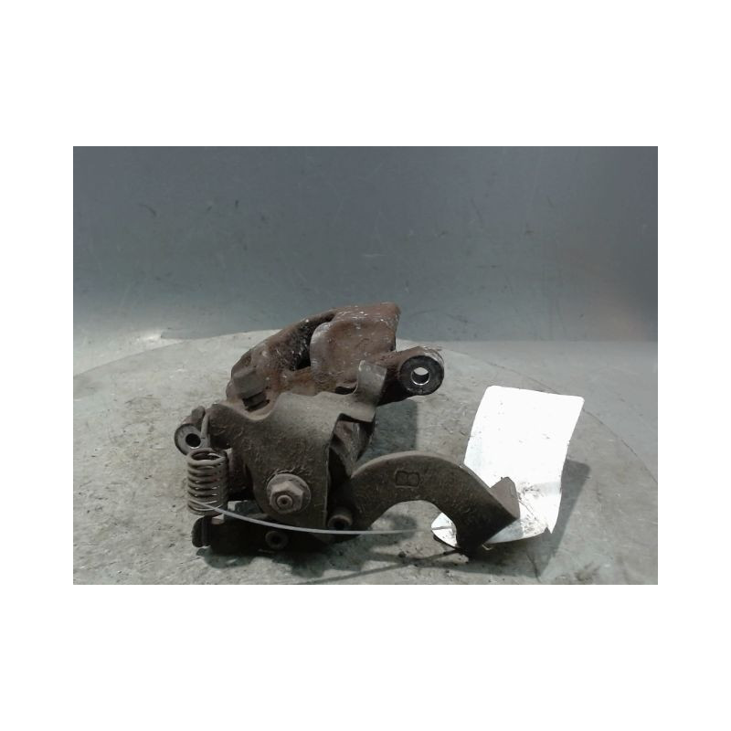 ETRIER DE FREIN ARRIERE DROIT TOYOTA AURIS 2007-